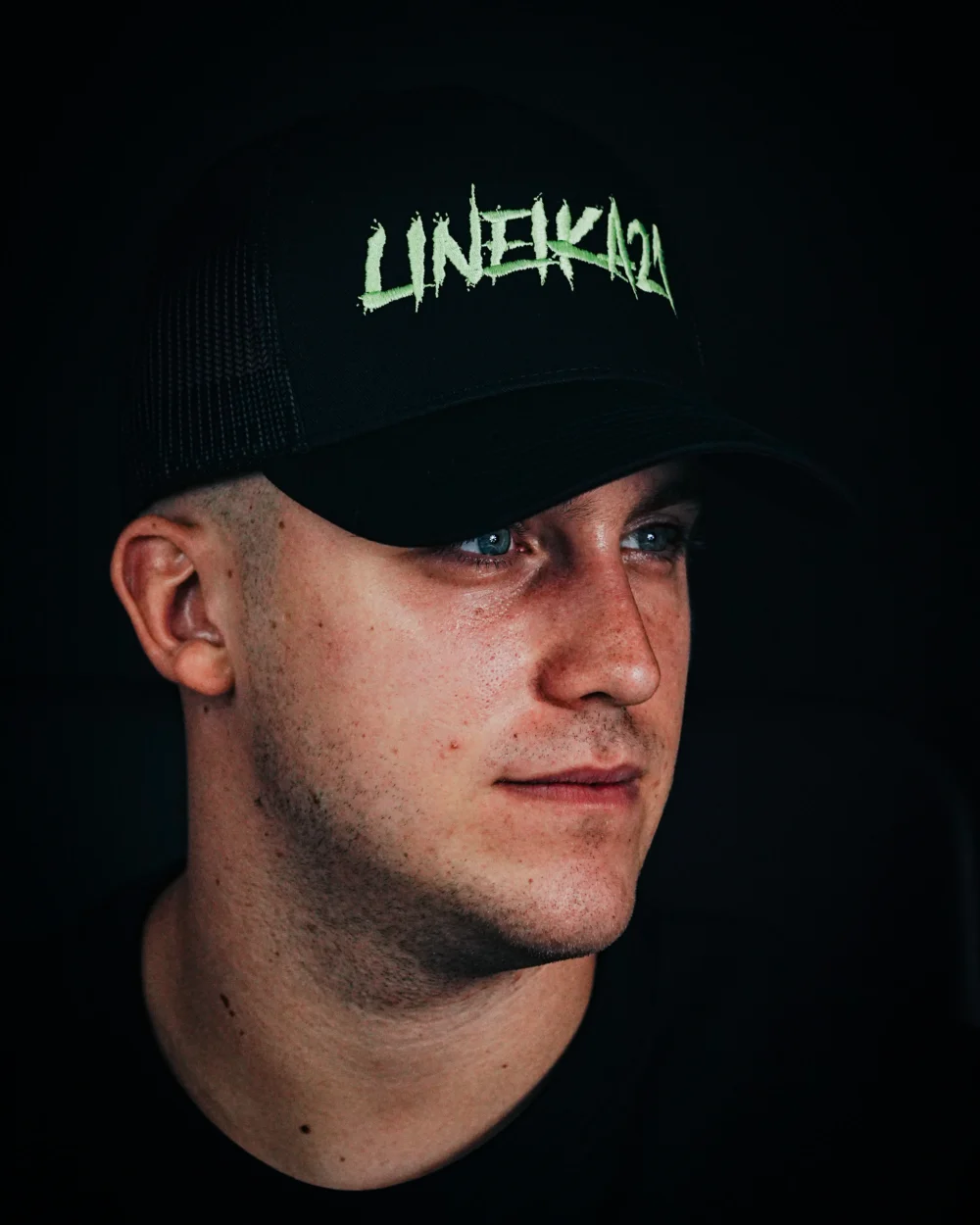 Шапка с козирка Lineika21